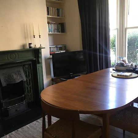 Stylish Two Large Double Bedroom House In Central Harrogate With On Street Parking Exterior photo
