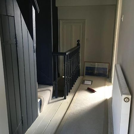 Stylish Two Large Double Bedroom House In Central Harrogate With On Street Parking Exterior photo