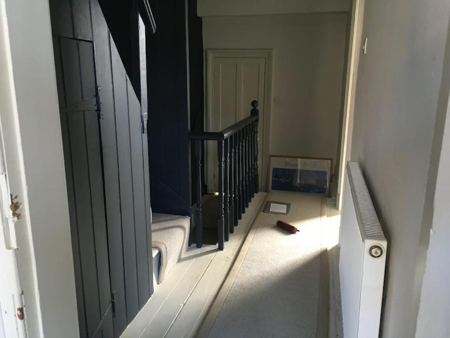Stylish Two Large Double Bedroom House In Central Harrogate With On Street Parking Exterior photo